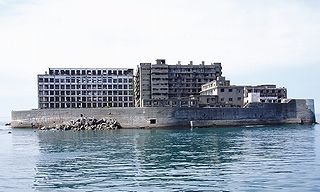 端島（軍艦島）近景