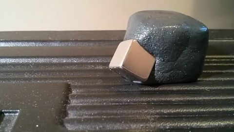 Magnetic_Putty_Time_Lapse.jpg