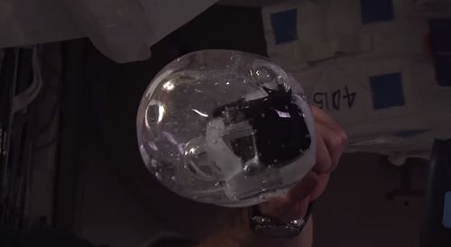 Space_Station_Astronauts_Grow_a_Water_Bubble_in_Space.jpg