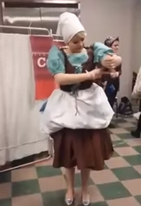 Amazing_Cinderella_costume.png