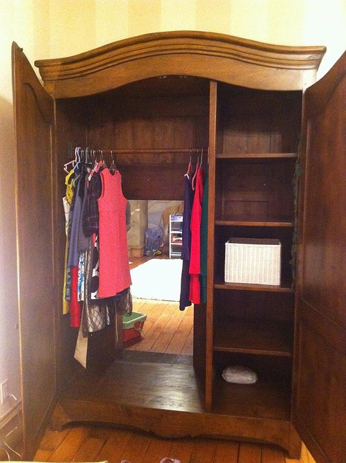 old_wardrobe_02.jpg